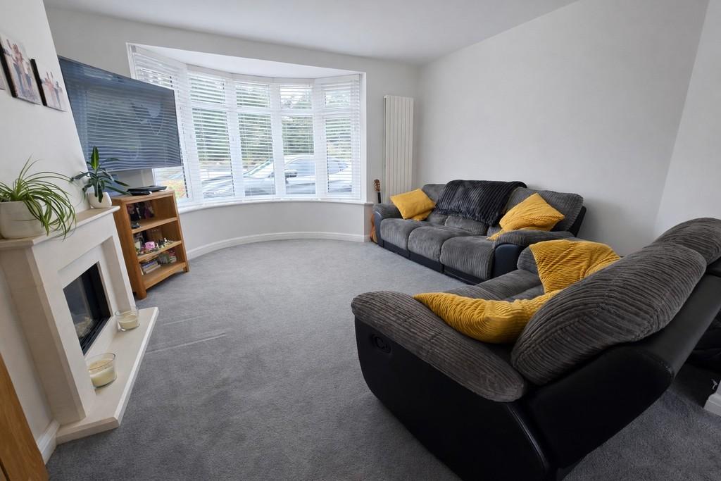 Lounge 6