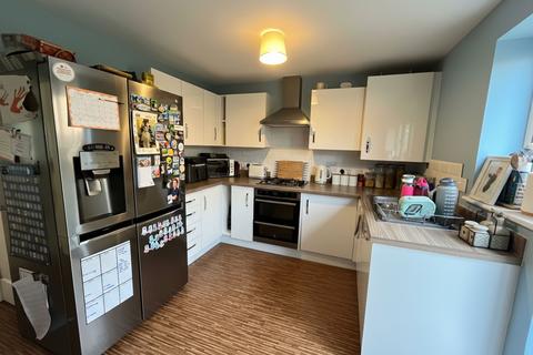 3 bedroom terraced house for sale, Hutton Close, Trowbridge BA14