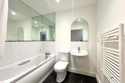 undefined, 4 Blackwall Way, London E14