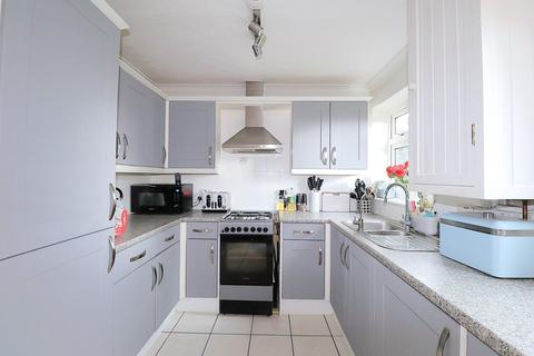 2 bedroom semi-detached house for sale, Stone Street, Aldershot GU12