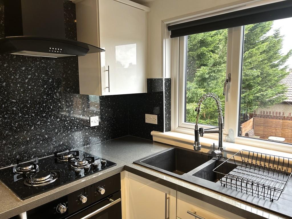 09 - Kitchen 4