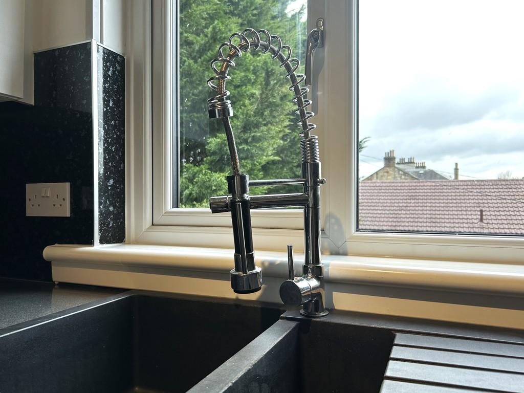 10 - Kitchen 5