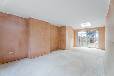 4 bedroom semi-detached house for sale, St. Albans Road, St. Albans AL4