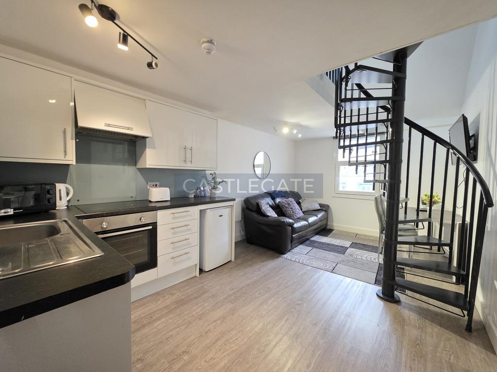 Apartment 10, 3a New Street, Huddersfield, HD1 2 AX