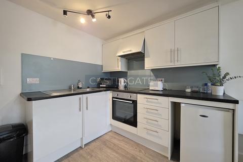 2 bedroom flat to rent, New Street, Huddersfield, HD1 2AX
