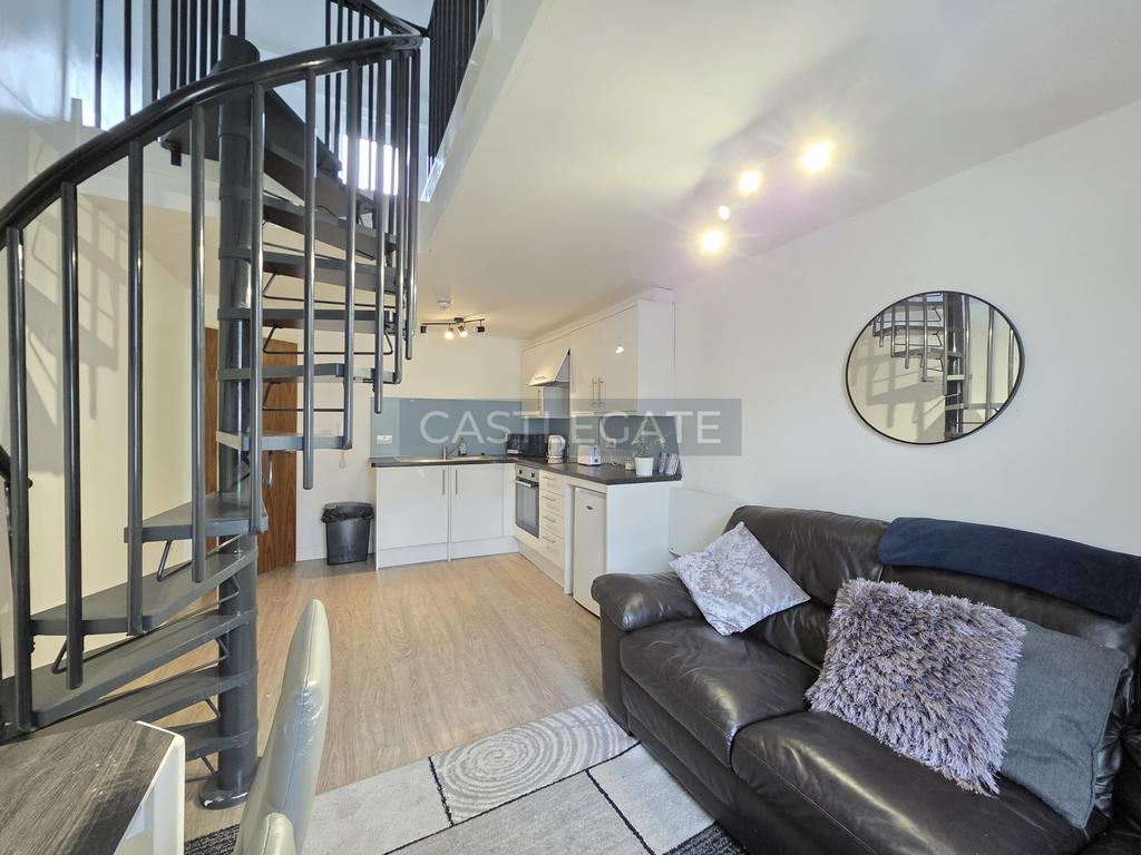 Apartment 10, 3a New Street, Huddersfield, HD1 2 AX