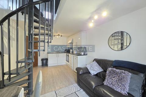 2 bedroom flat to rent, New Street, Huddersfield, HD1 2AX