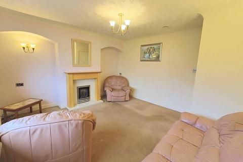 2 bedroom semi-detached bungalow for sale, Maryville Avenue, Brighouse HD6