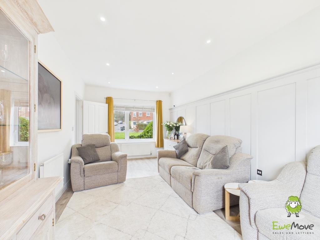 Ewe Move Estate Agents Basingstoke - Trinity Way -