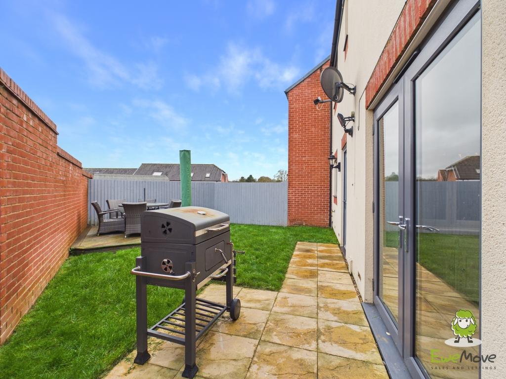 Ewe Move Estate Agents Basingstoke - Trinity Way -