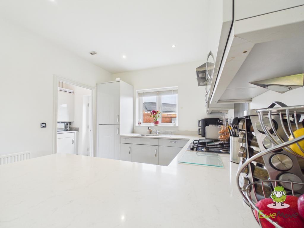 Ewe Move Estate Agents Basingstoke - Trinity Way -