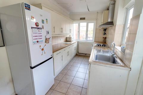4 bedroom terraced house for sale, Blenheim Road, Reading