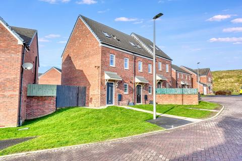 3 bedroom end of terrace house for sale, Bellaport Gardens, Workington CA14