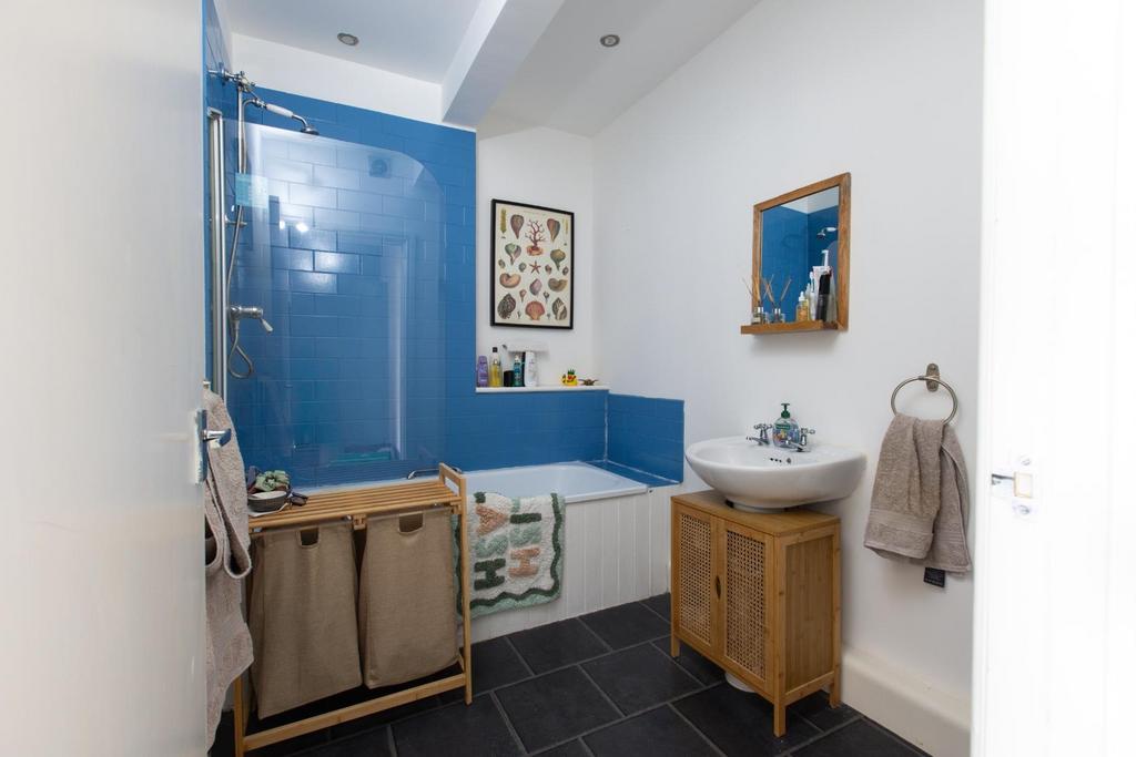 GFF 37 Albany Road, BS6 5 LQ-8.jpg