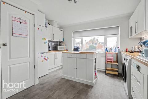 2 bedroom semi-detached house for sale, Slade Road, Clacton-On-Sea
