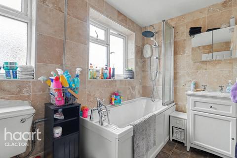 2 bedroom semi-detached house for sale, Slade Road, Clacton-On-Sea
