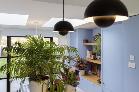 2 bedroom terraced house for sale, Hall Drive, Hanwell, London, W7