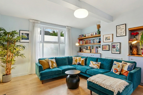 2 bedroom terraced house for sale, Hall Drive, Hanwell, London, W7