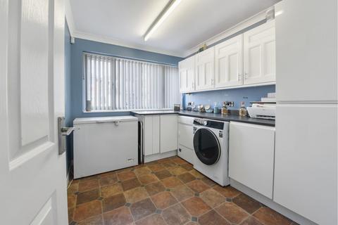 4 bedroom detached house for sale, Recreation Way, Sittingbourne, ME10