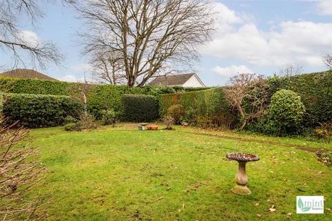 4 bedroom detached house for sale, Weston Way, Woking GU22