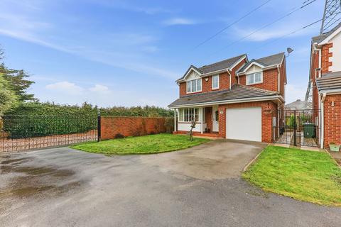 4 bedroom detached house for sale, Hollins Beck Close, Leeds LS25