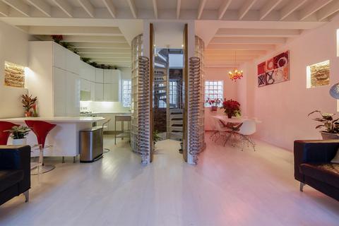 undefined, St Lukes Mews, London, W11