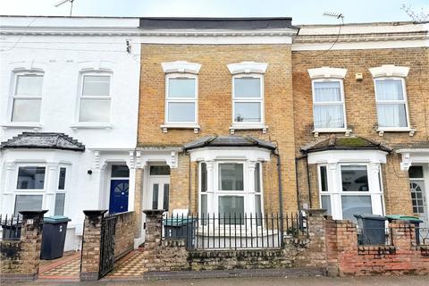 3 bedroom terraced house for sale, Grove Road, London, N15