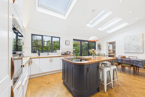 4 bedroom detached house for sale, Hanbury Park Road, Worcester, Worcestershire, WR2