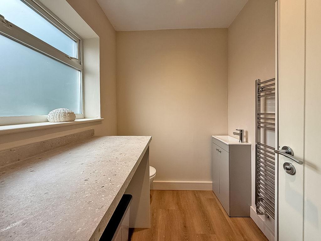Utility/Guest WC