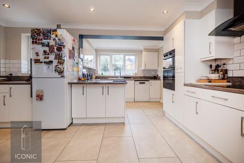 4 bedroom detached house for sale, Shillgate Way, Taverham, Norwich