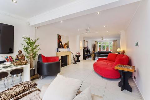 5 bedroom detached house for sale, Connaught Drive, Hampstead Garden Suburb Borders, NW11