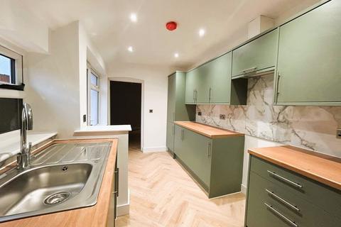 2 bedroom semi-detached house for sale, Lindon Road, Brownhills, Walsall WS8 7BW