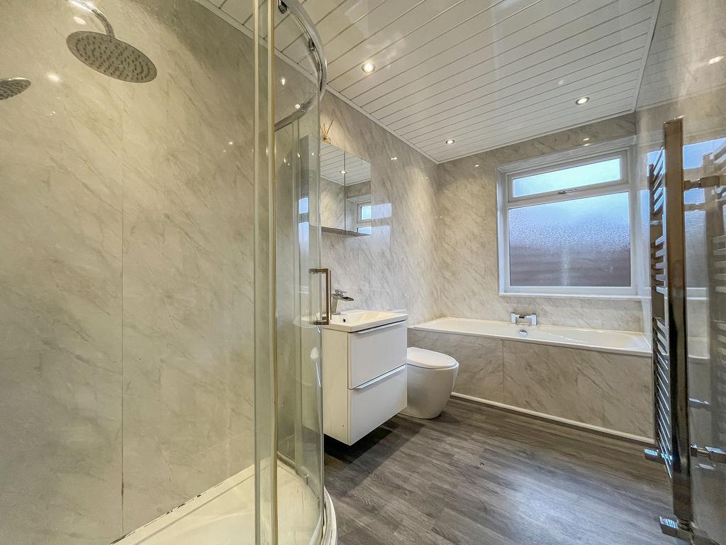 Family bathroom