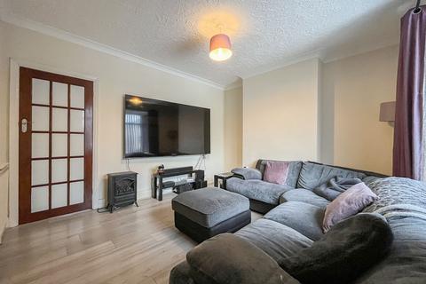 3 bedroom semi-detached house for sale, Sherborne Road, Wolverhampton
