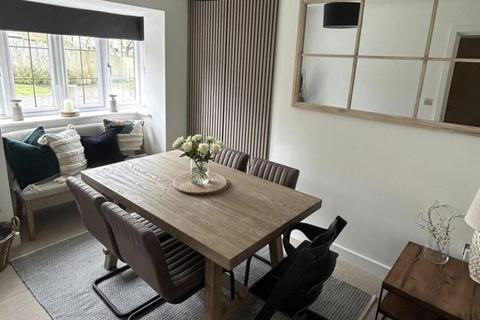 3 bedroom detached house for sale, Rosebay Gardens, Chapel-En-Le-Frith
