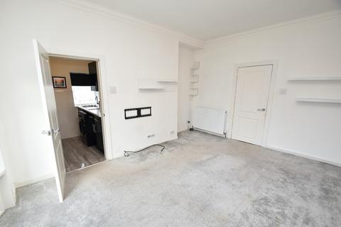 3 bedroom flat for sale, Gladsmuir Road, Hillington, Glasgow, G52 2JY