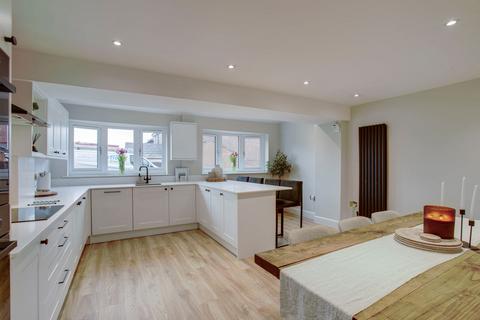 undefined, Eric Avenue, Nottingham NG15