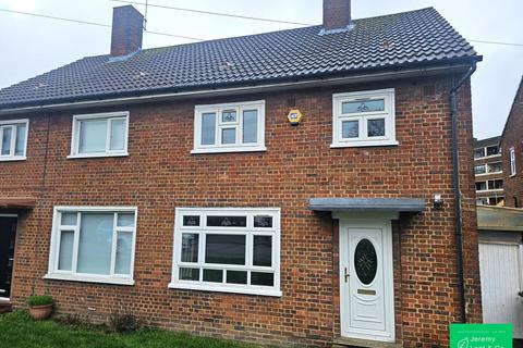 3 bedroom semi-detached house to rent, George Crescent, London, N10