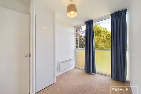 2 bedroom apartment to rent, Fieldview Court, Kingsbury NW9