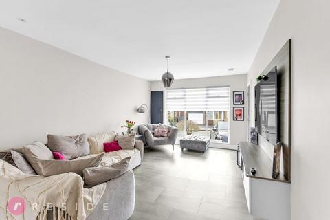 4 bedroom semi-detached house for sale, Links View, Rochdale OL11