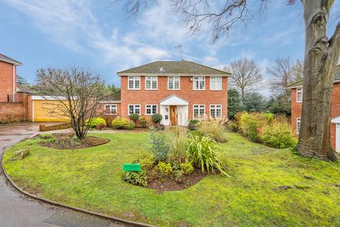 4 bedroom detached house for sale, Misbourne Close, Chalfont St Peter