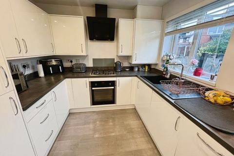 2 bedroom semi-detached house for sale, Hollow Meadow, Ringley