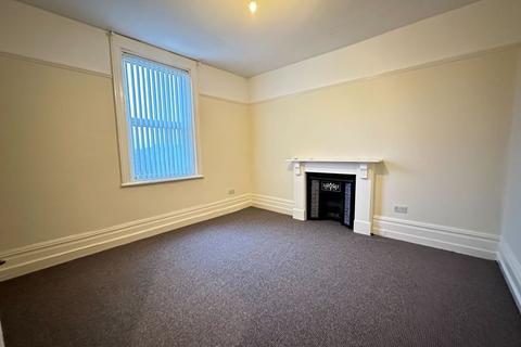 3 bedroom apartment to rent, Stanley Avenue, Southport PR8
