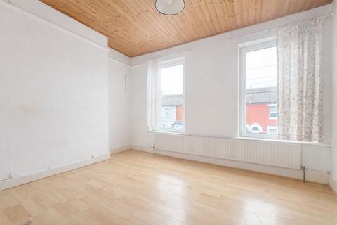 2 bedroom terraced house for sale, Seymour Avenue, London N17