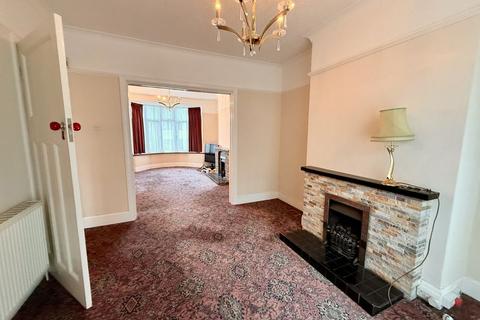 3 bedroom semi-detached house for sale, Hillsdunne Road, Plymouth Charming 1930s Semi - Detached home in a quiet Cul-De-sac