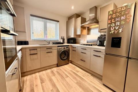 3 bedroom semi-detached house for sale, Whimbrel Way, Plymouth Modern Three bedroom home with parking