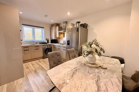 3 bedroom semi-detached house for sale, Whimbrel Way, Plymouth Modern Three bedroom home with parking