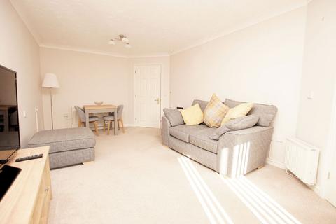 1 bedroom retirement property for sale, Robinson Court, Lee-On-The-Solent, PO13
