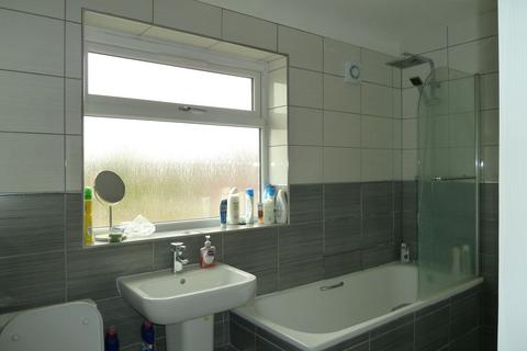 1 bedroom terraced house to rent, Wain Avenue, Newcastle-under-Lyme, Staffordshire