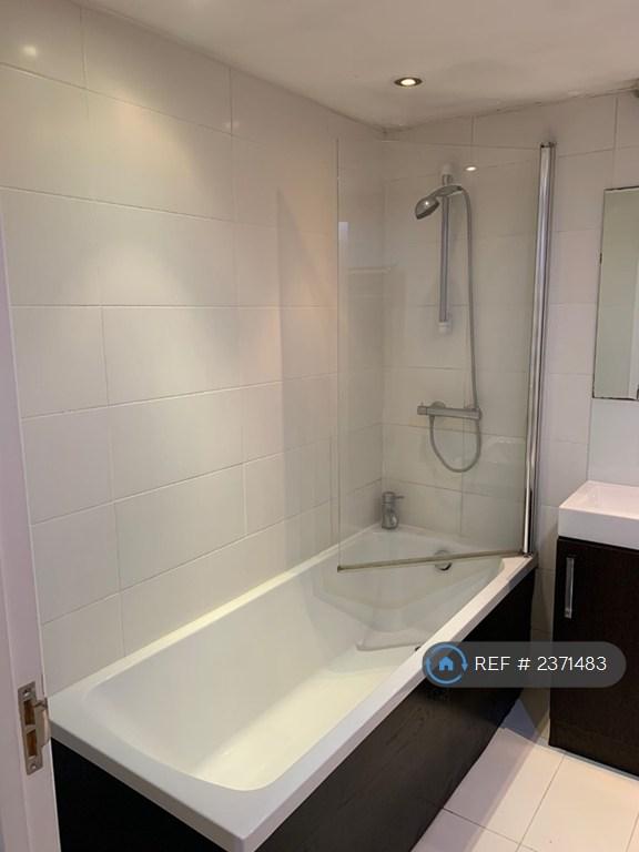 Bath / Shower